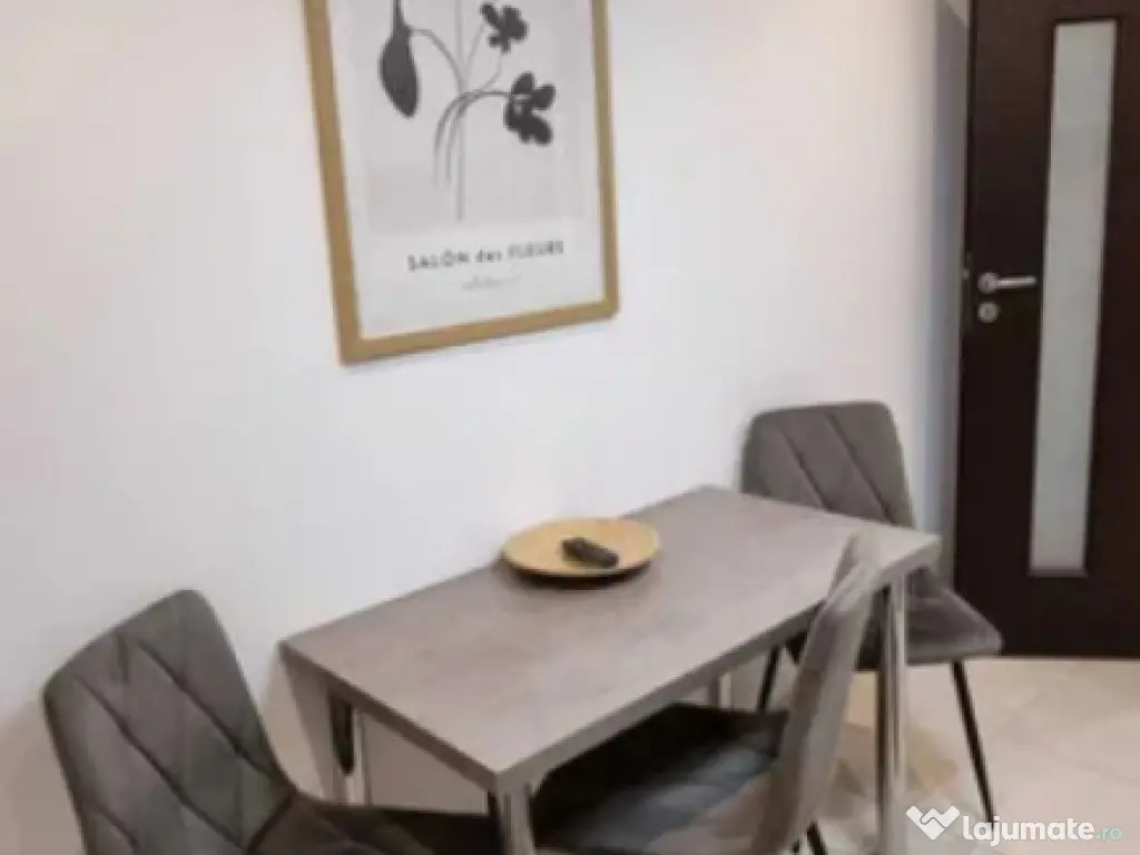 Apartament 2 camere, decomandat - zona Coresi