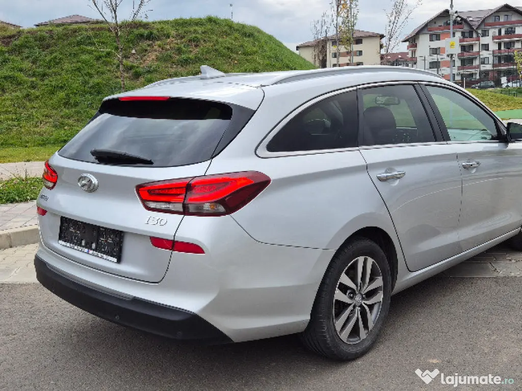 Hyundai i30 Facelift 1.6CRDi Automat 7+1 Viteze Euro 6 Navigatie 116cp Camere