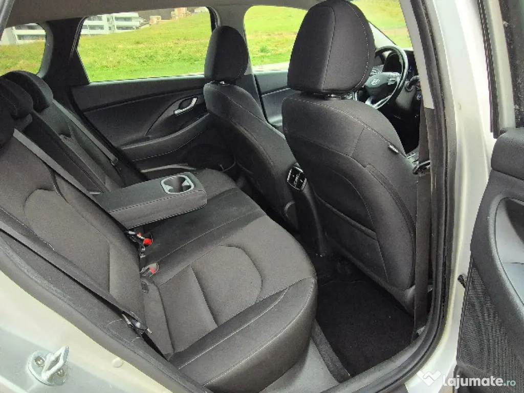 Hyundai i30 Facelift 1.6CRDi Automat 7+1 Viteze Euro 6 Navigatie 116cp Camere