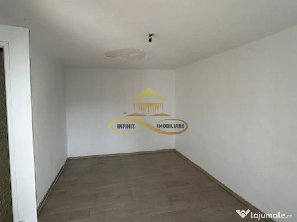 Casa batraneasca cu 800 mp teren de vanzare in Tache / Bacau