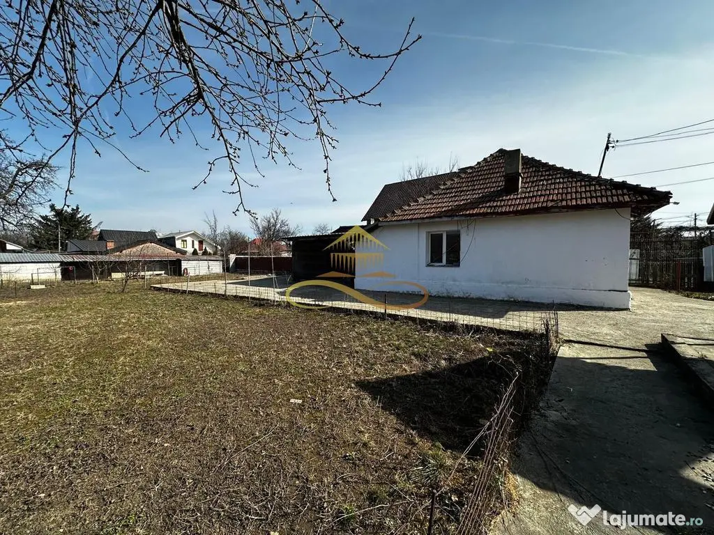 Casa batraneasca cu 800 mp teren de vanzare in Tache / Bacau