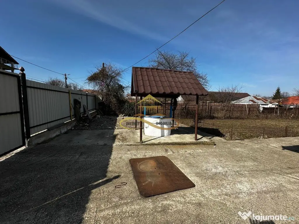 Casa batraneasca cu 800 mp teren de vanzare in Tache / Bacau