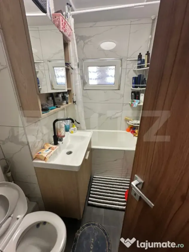 Apartament cu 4 camere, renovat 2024, centrală nouă, boxă