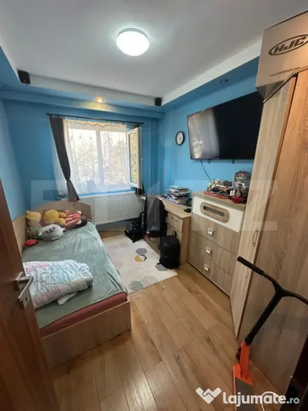 Apartament cu 4 camere, renovat 2024, centrală nouă, boxă