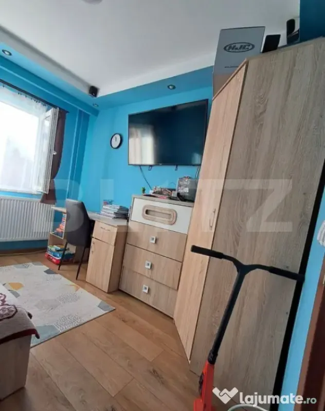 Apartament cu 4 camere, renovat 2024, centrală nouă, boxă