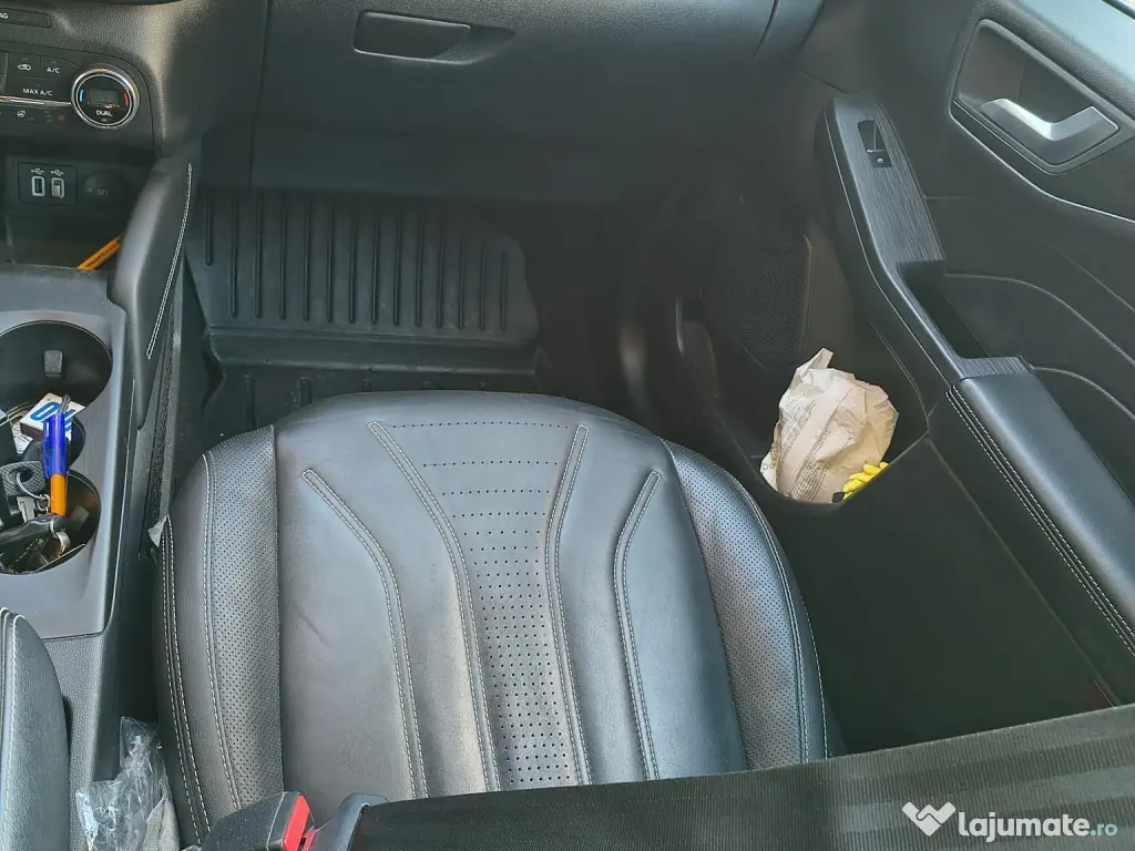 Ford Kuga Vignale P H E V 2021