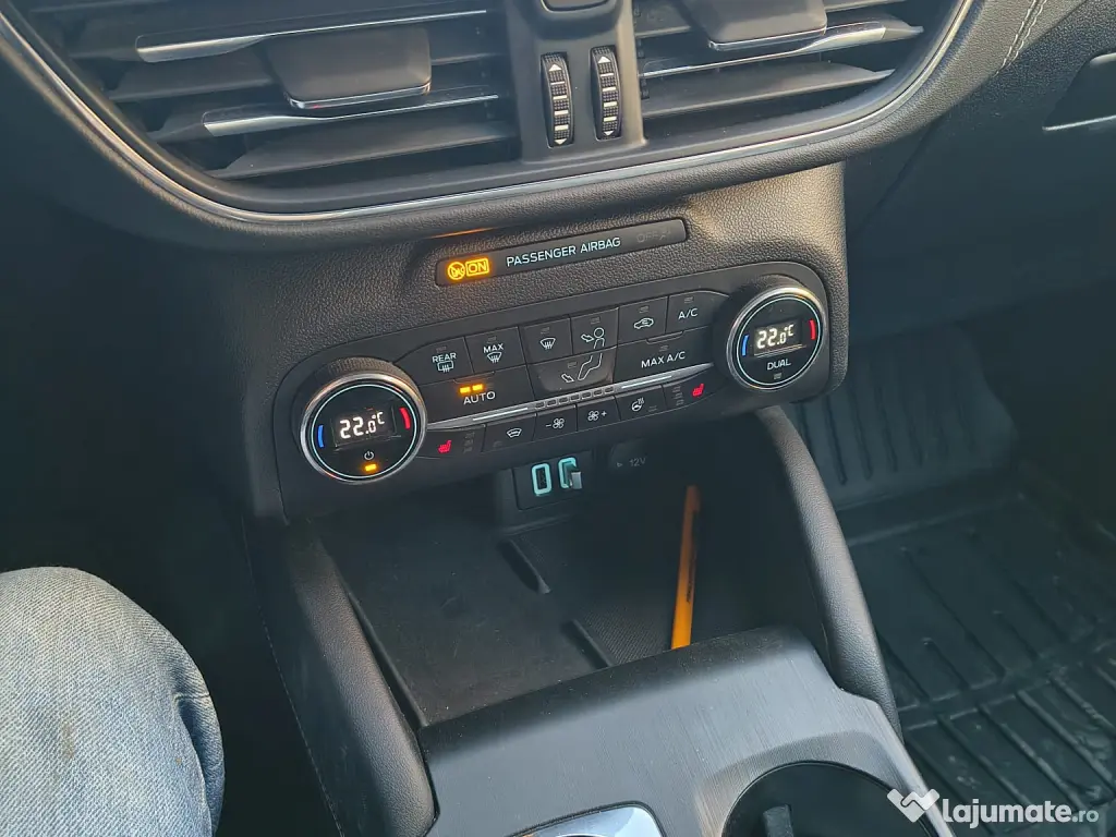 Ford Kuga Vignale P H E V 2021