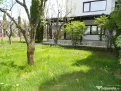 Apartament 4 camere, curte proprie 233mp, zona Bartolomeu. 