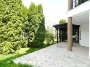 Apartament 4 camere, curte proprie 233mp, zona Bartolomeu. 