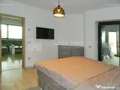 Apartament 4 camere, curte proprie 233mp, zona Bartolomeu. 