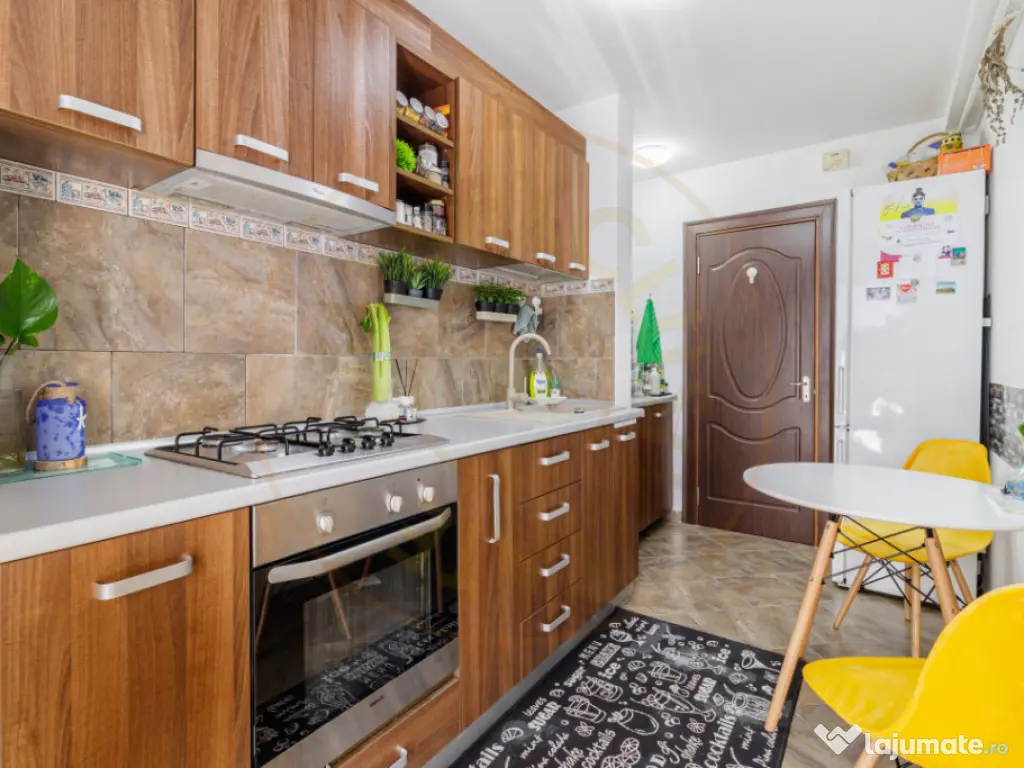 Apartament 2 camere decomandat - Otopeni - Garaj