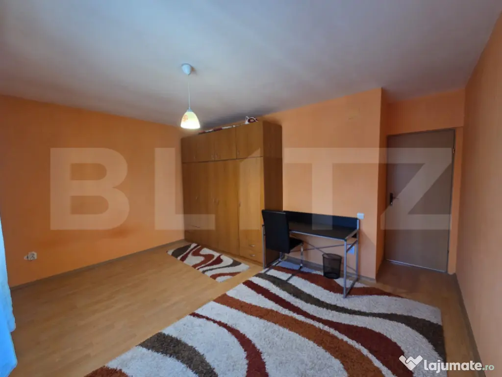 Apartament 3 camere, 60 mp, intermediar, parcare, La 5 minut