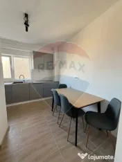 Apartament cu 4 camere de închiriat în zona Polivalenta 