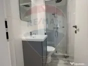 Apartament cu 4 camere de închiriat în zona Polivalenta 