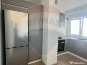 Apartament cu 4 camere de închiriat în zona Polivalenta 