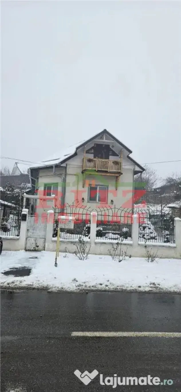 CASA DE VANZARE CU GARAJ,ZONA BOLD