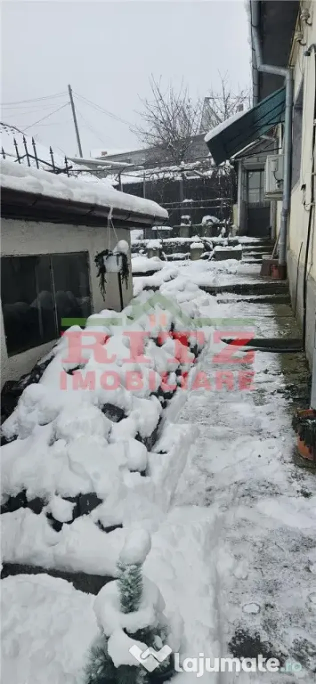 CASA DE VANZARE CU GARAJ,ZONA BOLD