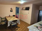 CASA DE VANZARE CU GARAJ,ZONA BOLD 