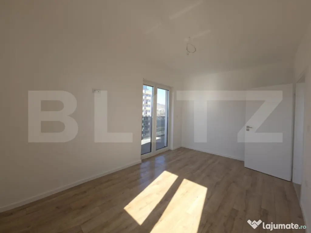 Apartament 3 camere, 2 băi, 2 balcoane, bloc nou
