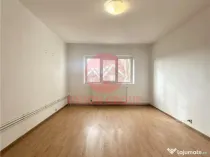 Apartament 4 Camere Decomandat, Etaj 2, Zona KM 4-5