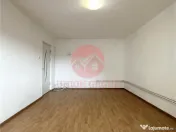 Apartament 4 Camere Decomandat, Etaj 2, Zona KM 4-5 