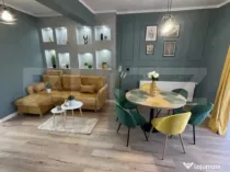 Casă înșiruită, la cheie, 2 garaje, ansamblu inchis, zon