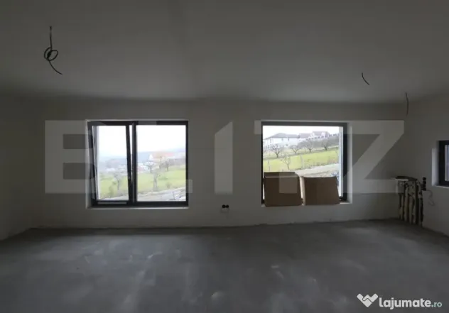 Apartament spațios 110 mp, 2 parcări, terasă și curte, f