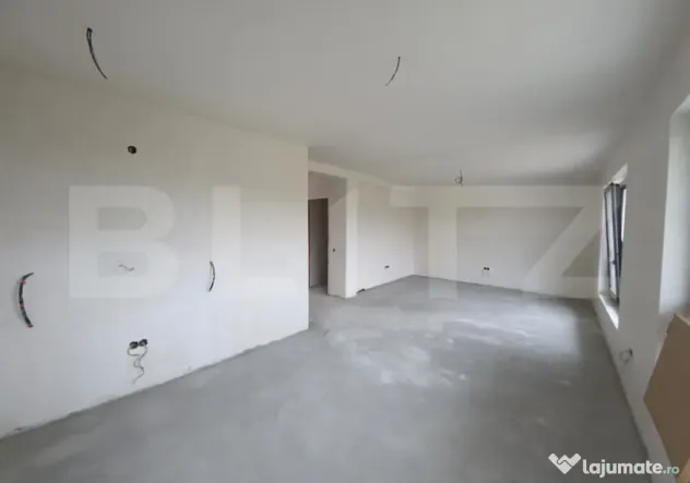 Apartament spațios 110 mp, 2 parcări, terasă și curte, f