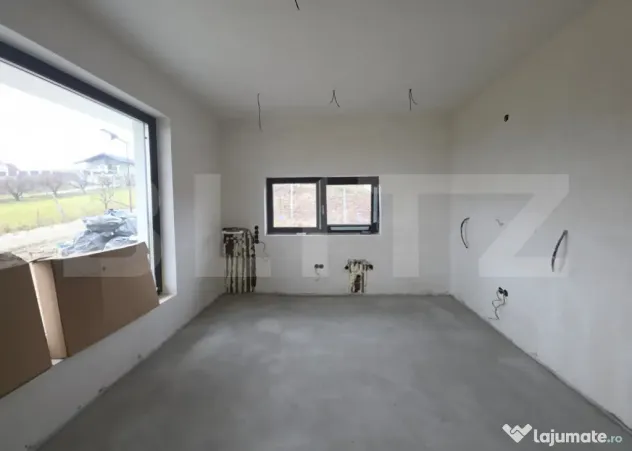 Apartament spațios 110 mp, 2 parcări, terasă și curte, f
