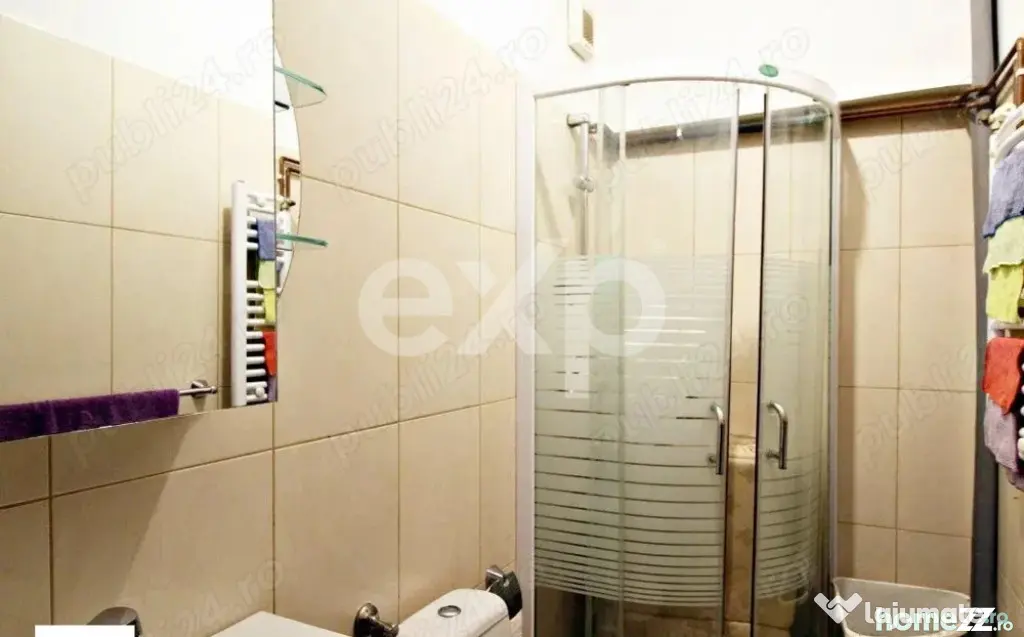 De vanzare, apartament 3 camere decomandate, etaj 3/6, zona