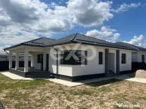 Casă spațioasă în Albota – 3 dormitoare, terasă acope