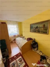 Apartament cu 3 camere, decomandat - zona Astra
