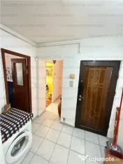 Apartament cu 3 camere, decomandat - zona Astra