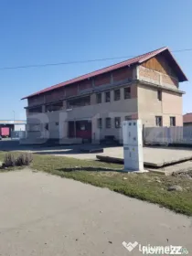 Clădire Spatiu Comercial 780 mp pe DN Târgoviște–Găeș
