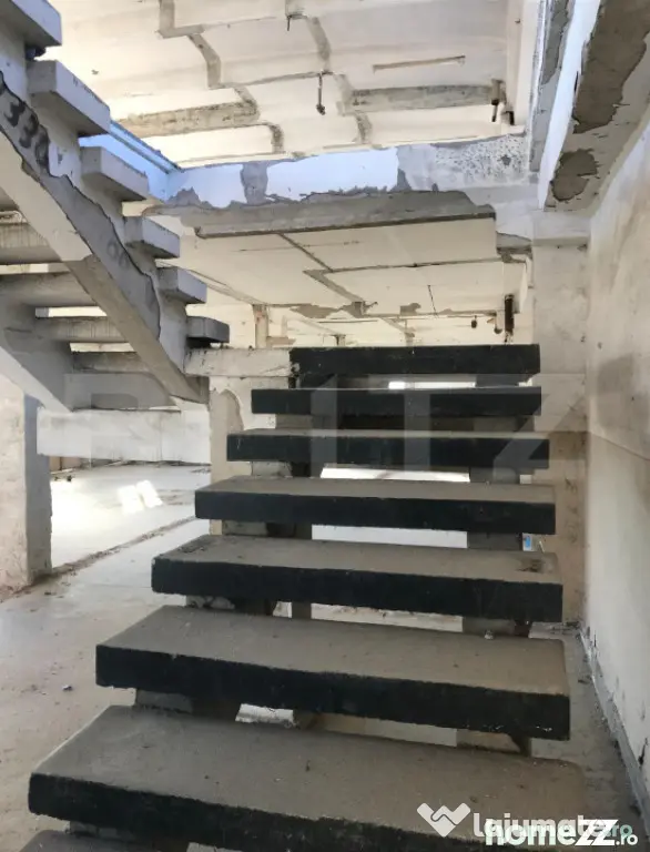 Clădire Spatiu Comercial 780 mp pe DN Târgoviște–Găeș - Targoviste (Dambovita)