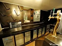 Spațiu comercial de 1,000mp de vânzare în zona P-ta Un...