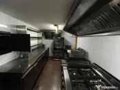 Spațiu comercial de 1,000mp de vânzare în zona P-ta Un... 