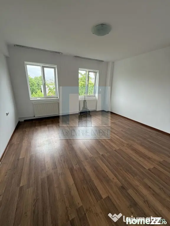 Apartament 2 camere decomandat - zona Centrul Civic