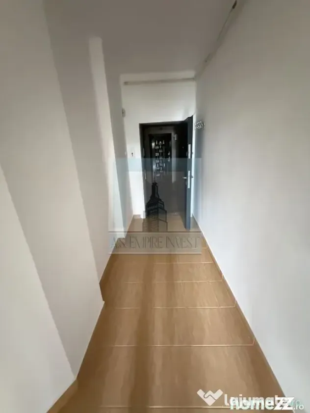 Apartament 2 camere decomandat - zona Centrul Civic