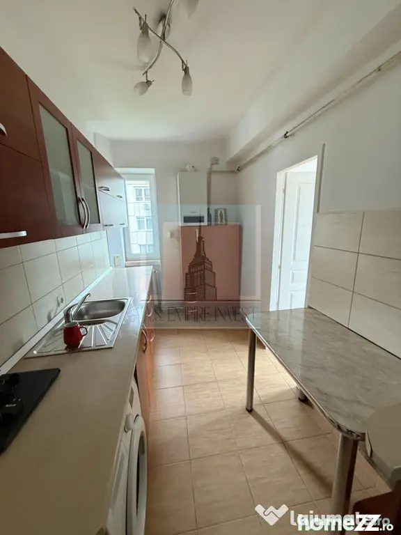 Apartament 2 camere decomandat - zona Centrul Civic