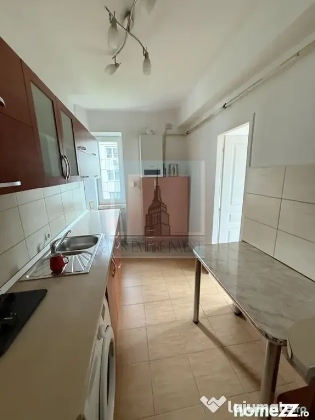 Apartament 2 camere decomandat - zona Centrul Civic