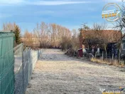 Teren 1.120 mp,Dobolii de Sus:liniste,aer curat si multiple 