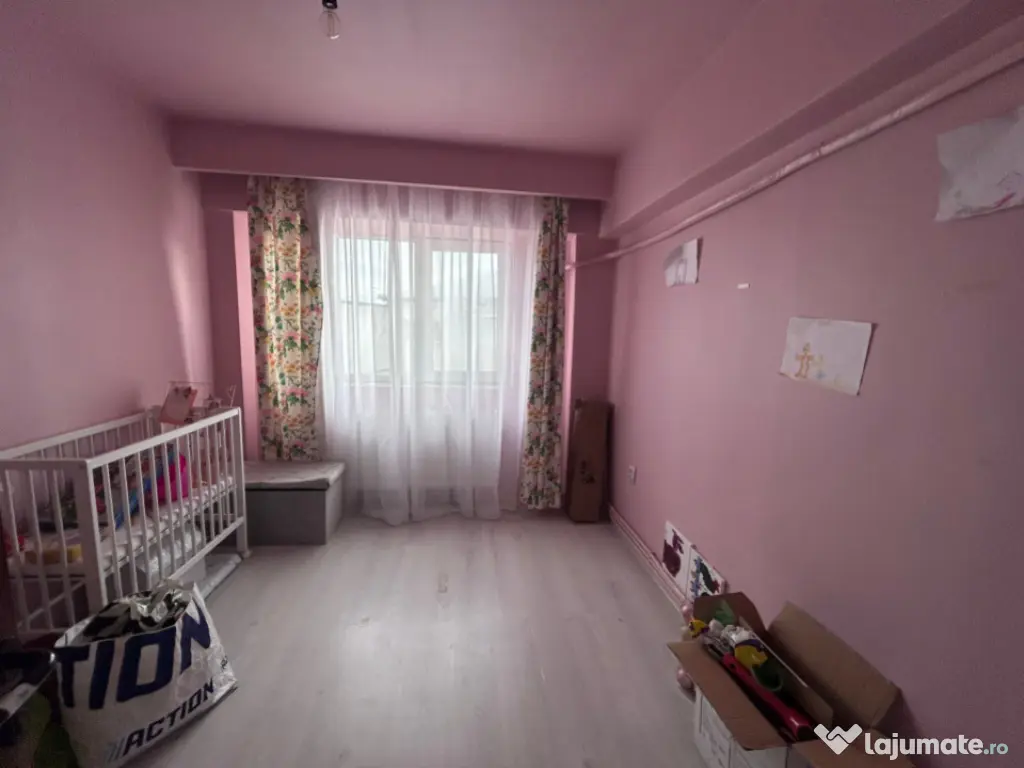 Apartament 3 camere Vidin, confort 1 decomndat, suprafata 72