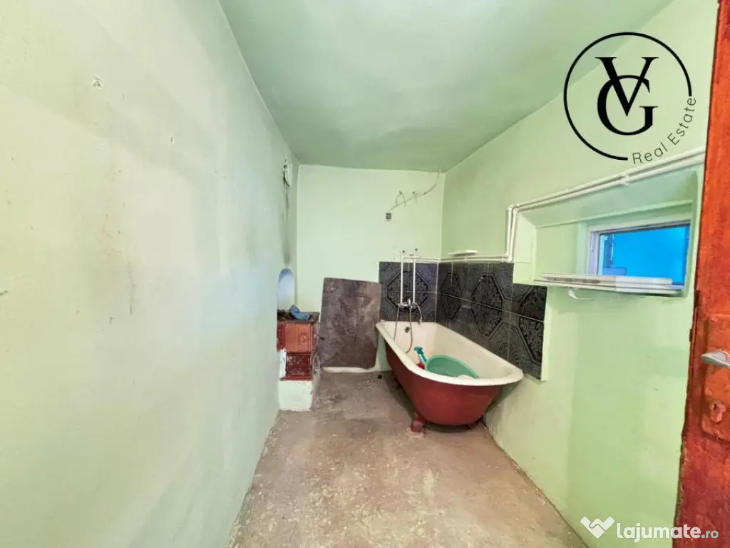 Casa la sol - teren 387 mp - Lumina