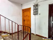 FILM! Apartament 2 camere,decomandat,cu garaj,1.400 mp teren 