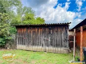 FILM! Apartament 2 camere,decomandat,cu garaj,1.400 mp teren 