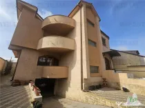 Casa 7 camere, foarte frumoasa si spatioasa - zona Km 4- 5,