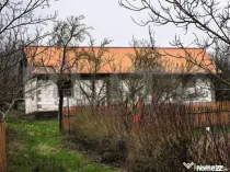 Casa intabulata la rosu langa DN24 in Schitu Duca