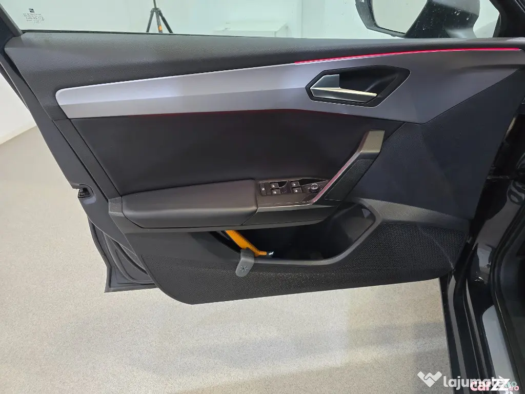 SEAT Leon 2021 — imagine 15