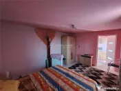 Caransebes, Casa cu Teren de 585 Mp, Zona Sesu Rosu 